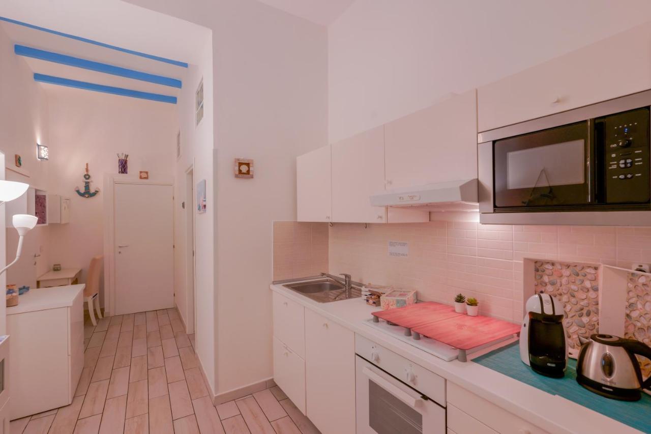 Approdo Rooms - Eja Sardinia Cagliari Exterior photo